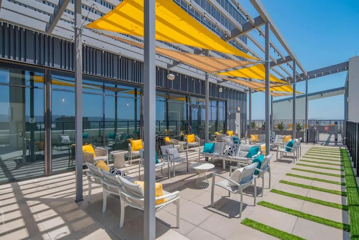 アパート Chic Studio - Modern High Rise Dt, Pool, Gym, Parking フェニックス 米国